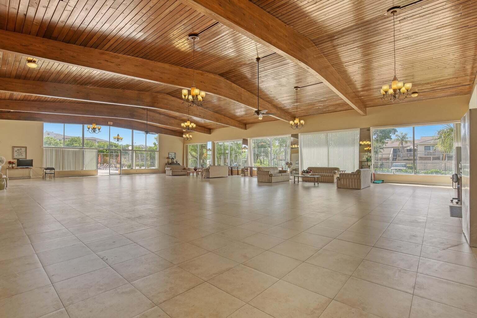 BREAKWATERS OF THE PALM BEACHES CONDO - Residential