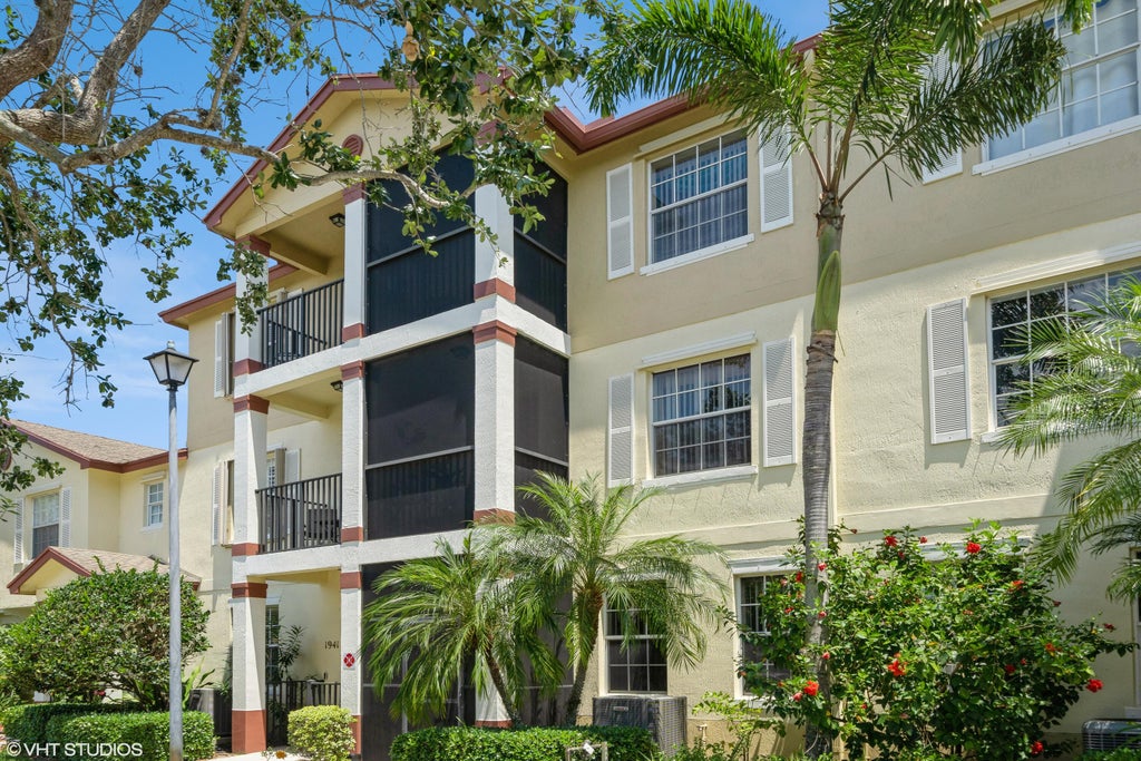 Photo of 1945 SE Interlachen Drive, Port Saint Lucie, FL 34952 (MLS # R10980182)