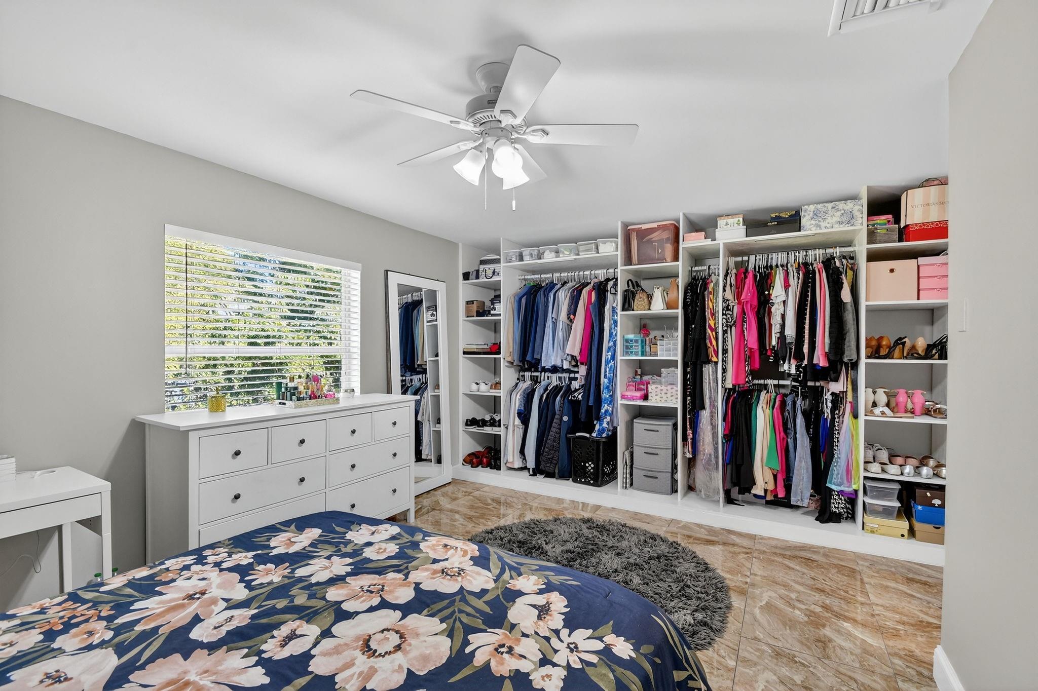 CHARTER CLUB OF PALMBEACH - Residential