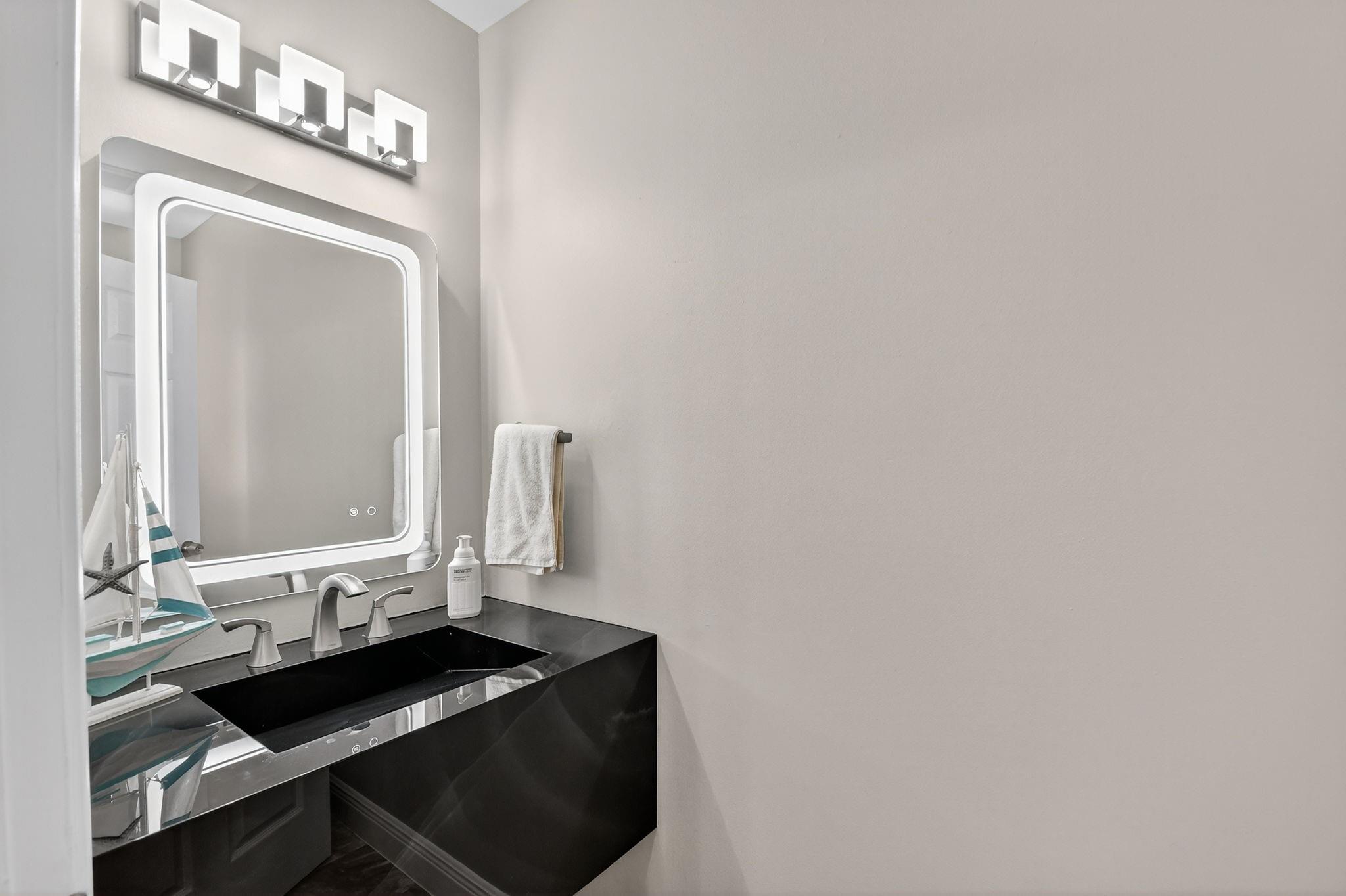 CHARTER CLUB OF PALMBEACH - Residential