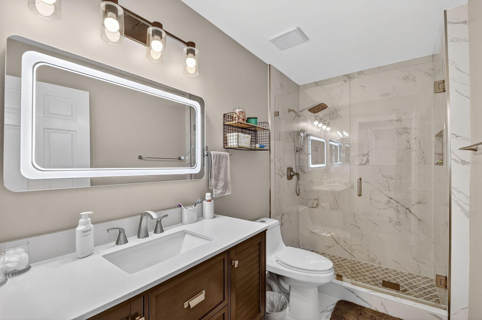 CHARTER CLUB OF PALMBEACH - Residential