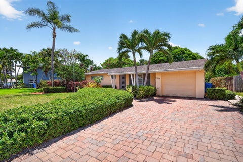 Tiny photo for 1858 NE 34TH Street, Oakland Park, FL 33306 (MLS # B26064228)