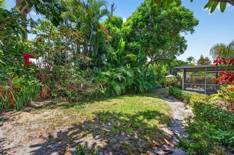 Tiny photo for 1858 NE 34TH Street, Oakland Park, FL 33306 (MLS # B26064228)