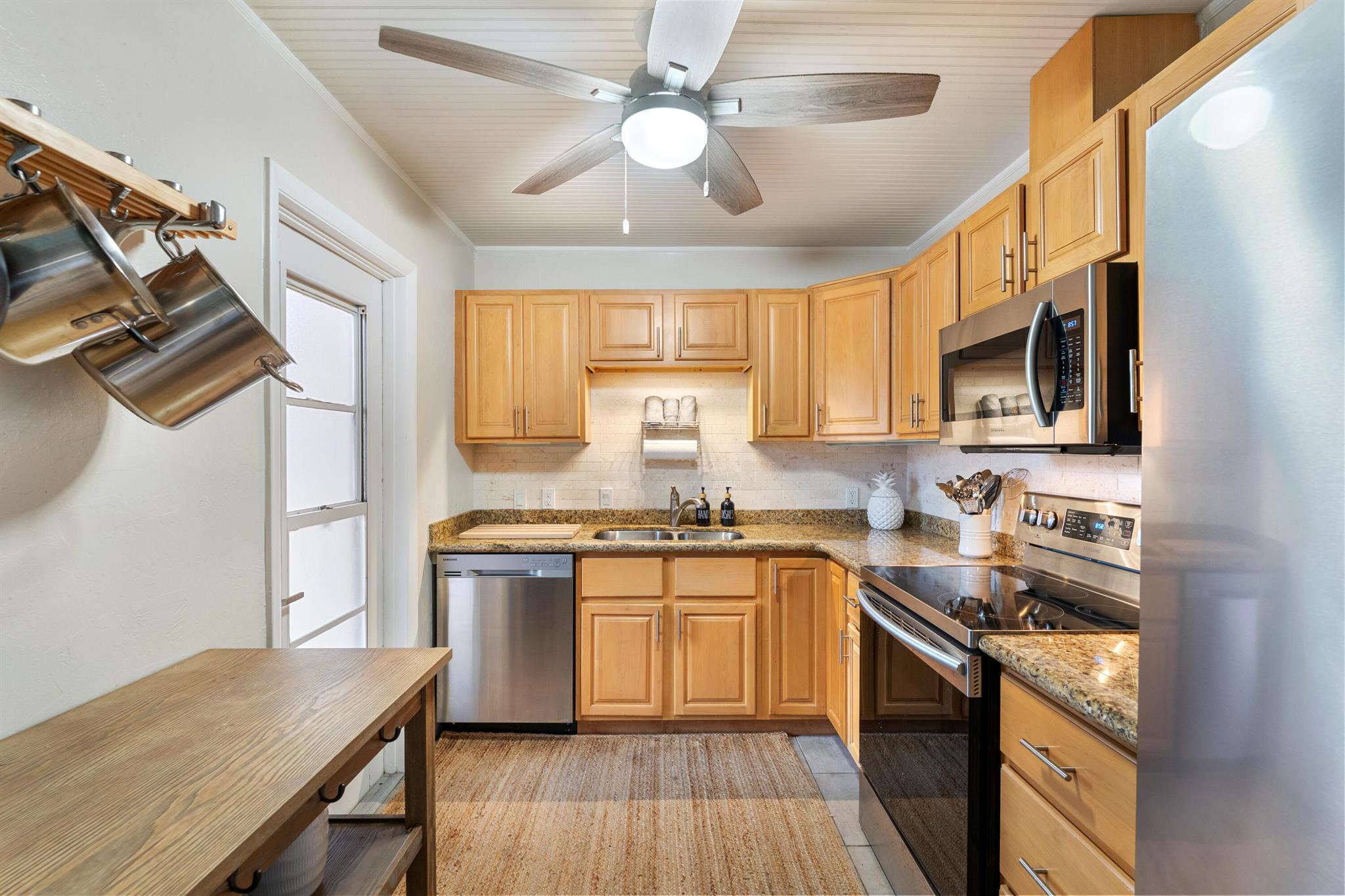 OCEAN VILLAS CONDO APTS - Residential Lease