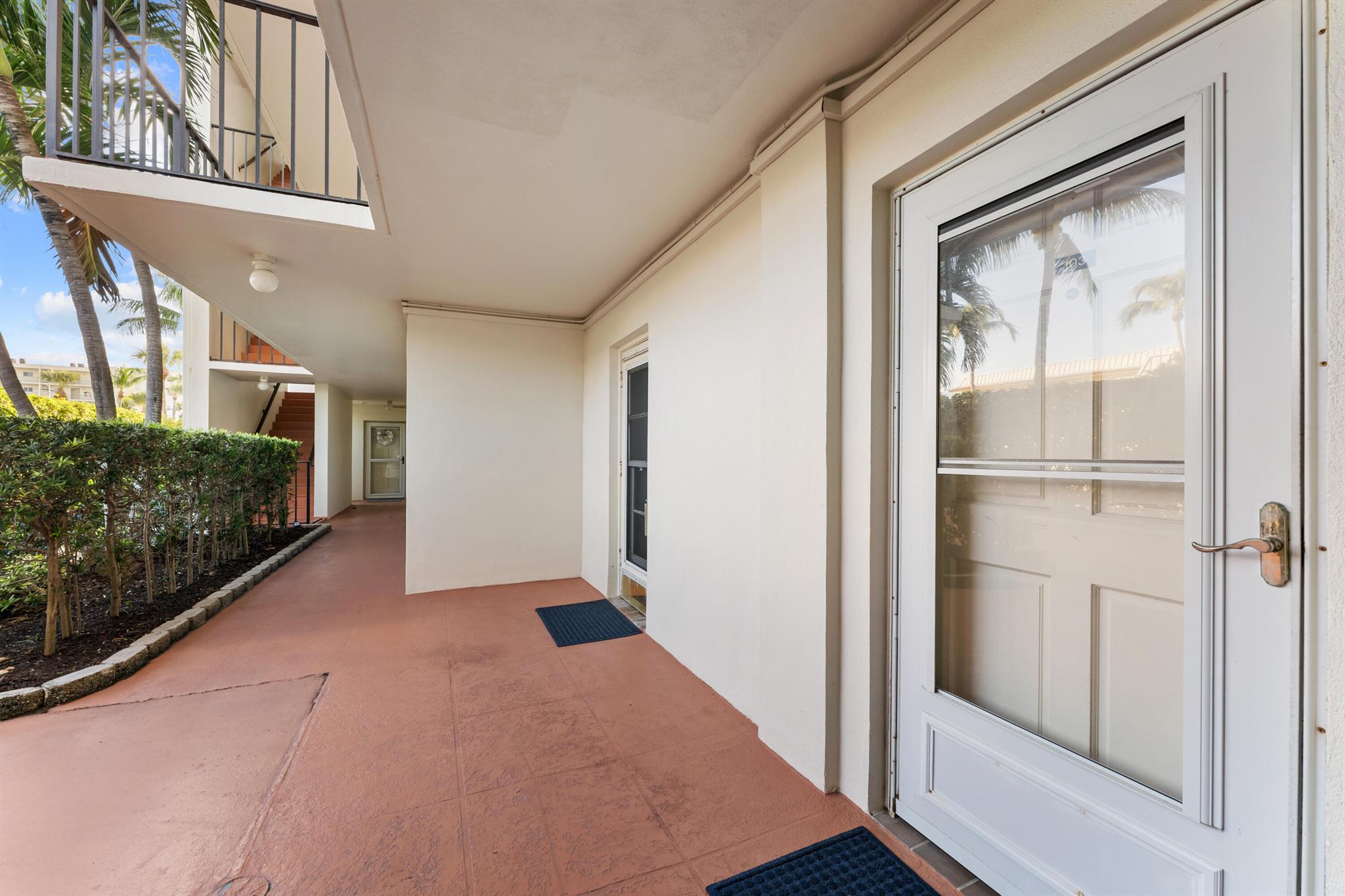 OCEAN VILLAS CONDO APTS - Residential Lease