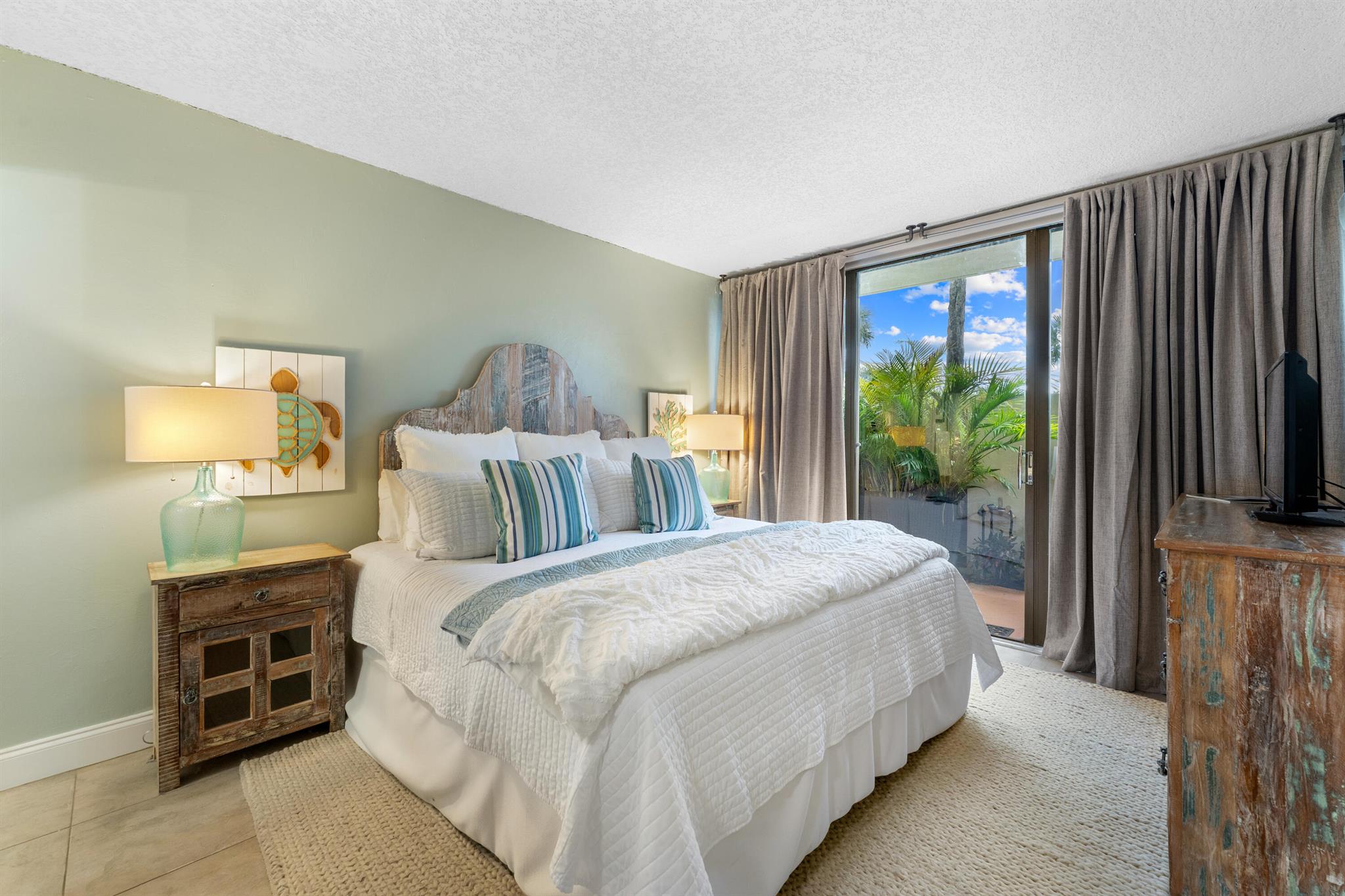 OCEAN VILLAS CONDO APTS - Residential Lease
