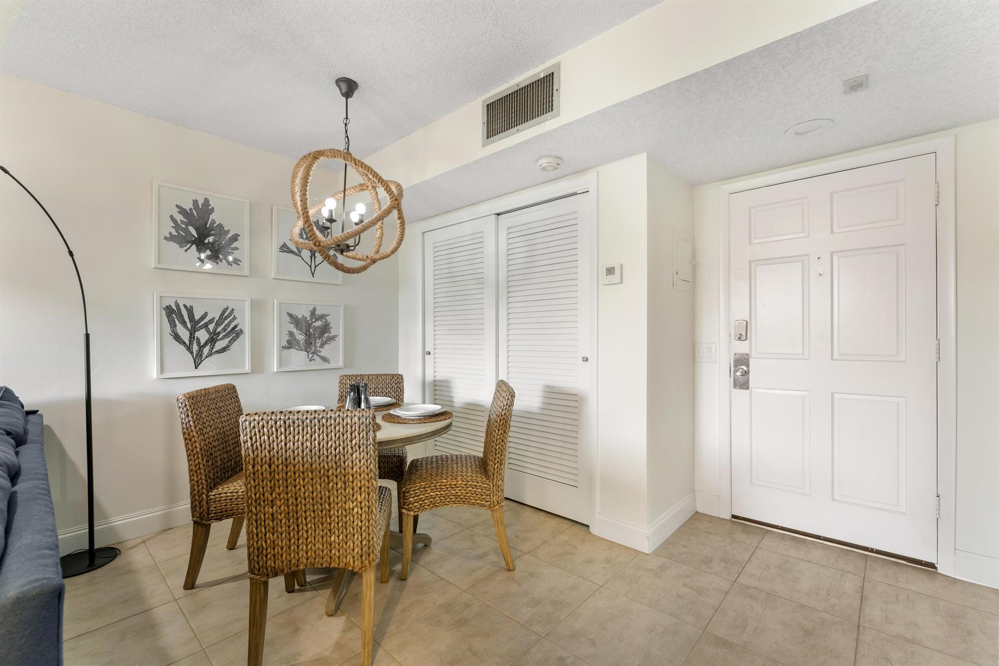 OCEAN VILLAS CONDO APTS - Residential Lease