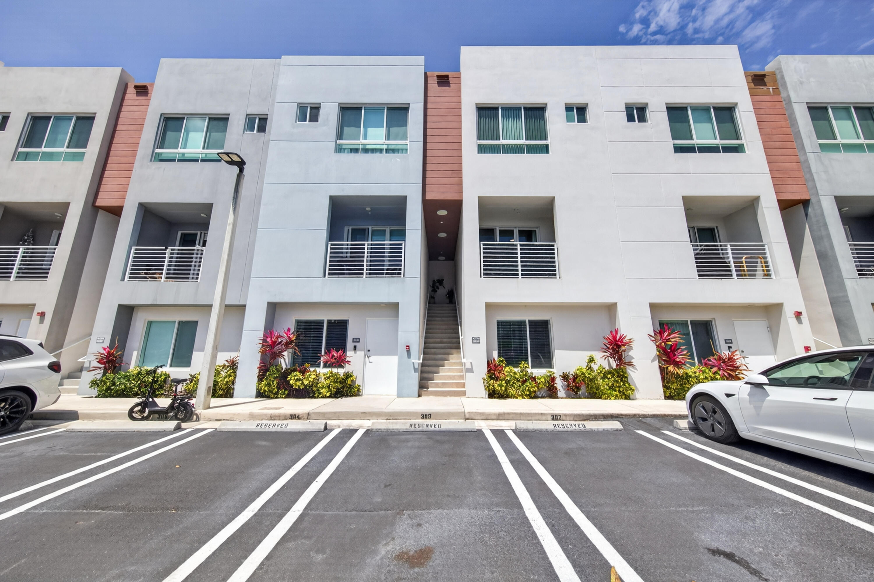 Aventura Village - Residential