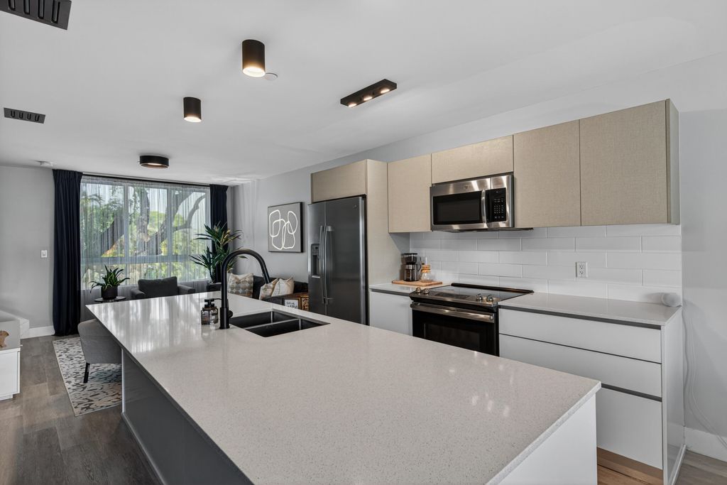 Photo of 2535 NE 193rd Street #3203, Miami, FL 33180 (MLS # B26024126)