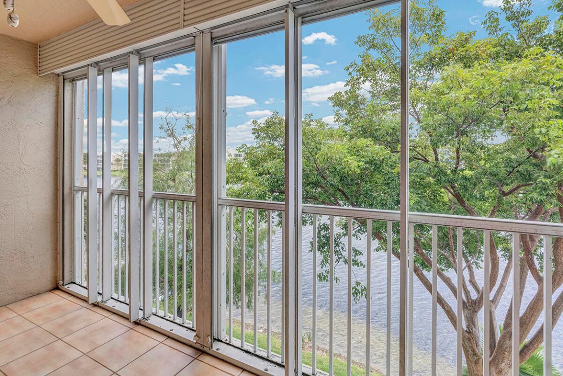 TRENT CONDOMINIUM - Residential