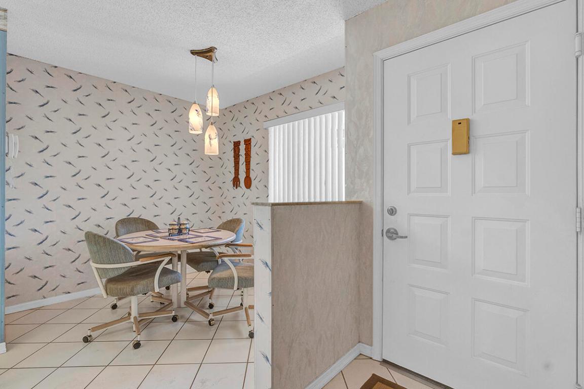 TRENT CONDOMINIUM - Residential