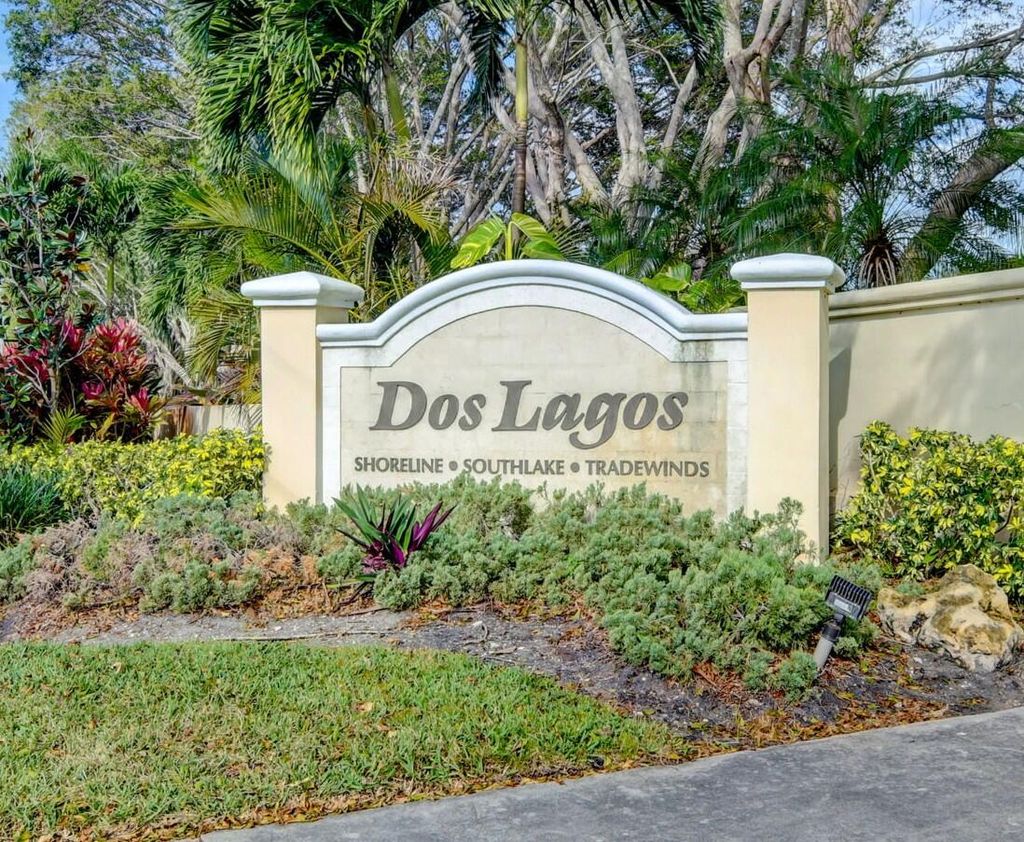 Photo of 51 Via De Casas Norte, Boynton Beach, FL 33426 (MLS # B26053783)