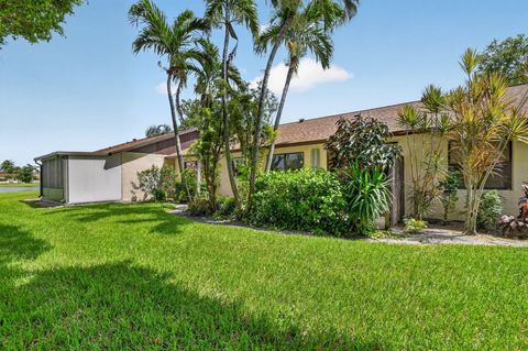 Tiny photo for 51 Via De Casas Norte, Boynton Beach, FL 33426 (MLS # B26053783)