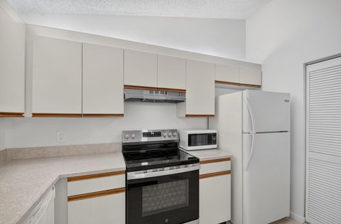 Tiny photo for 51 Via De Casas Norte, Boynton Beach, FL 33426 (MLS # B26053783)