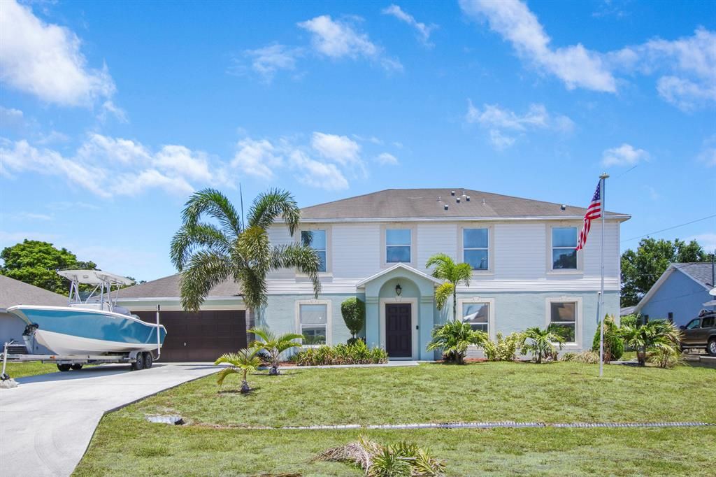 Photo of 2594 SW Grotto Circle, Port Saint Lucie, FL 34953 (MLS # R10719161)