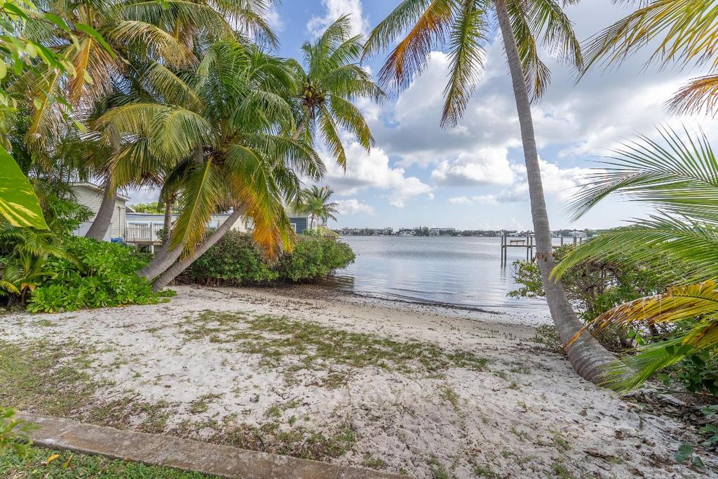 Photo of 720 N Dixie Highway #603, Lantana, FL 33462 (MLS # R11158870)