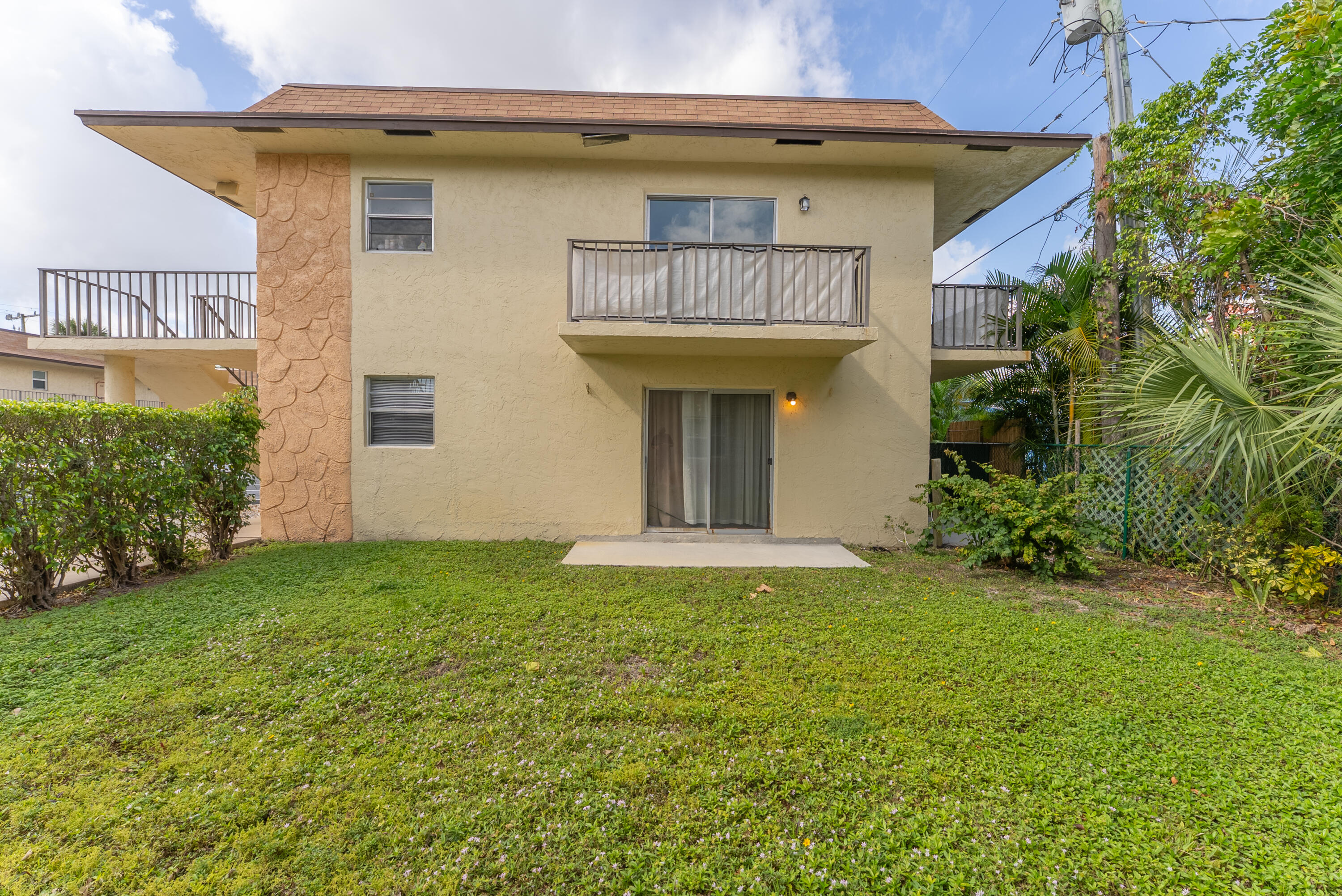 SHORE SIDE CONDO - Residential