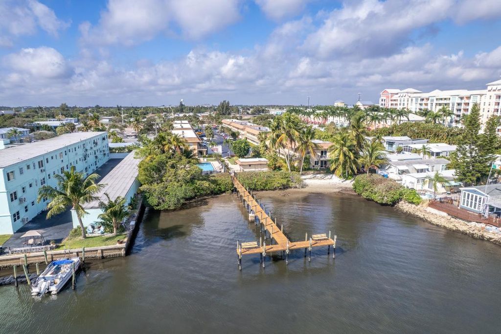 Photo of 720 N Dixie Highway #603, Lantana, FL 33462 (MLS # R11158870)