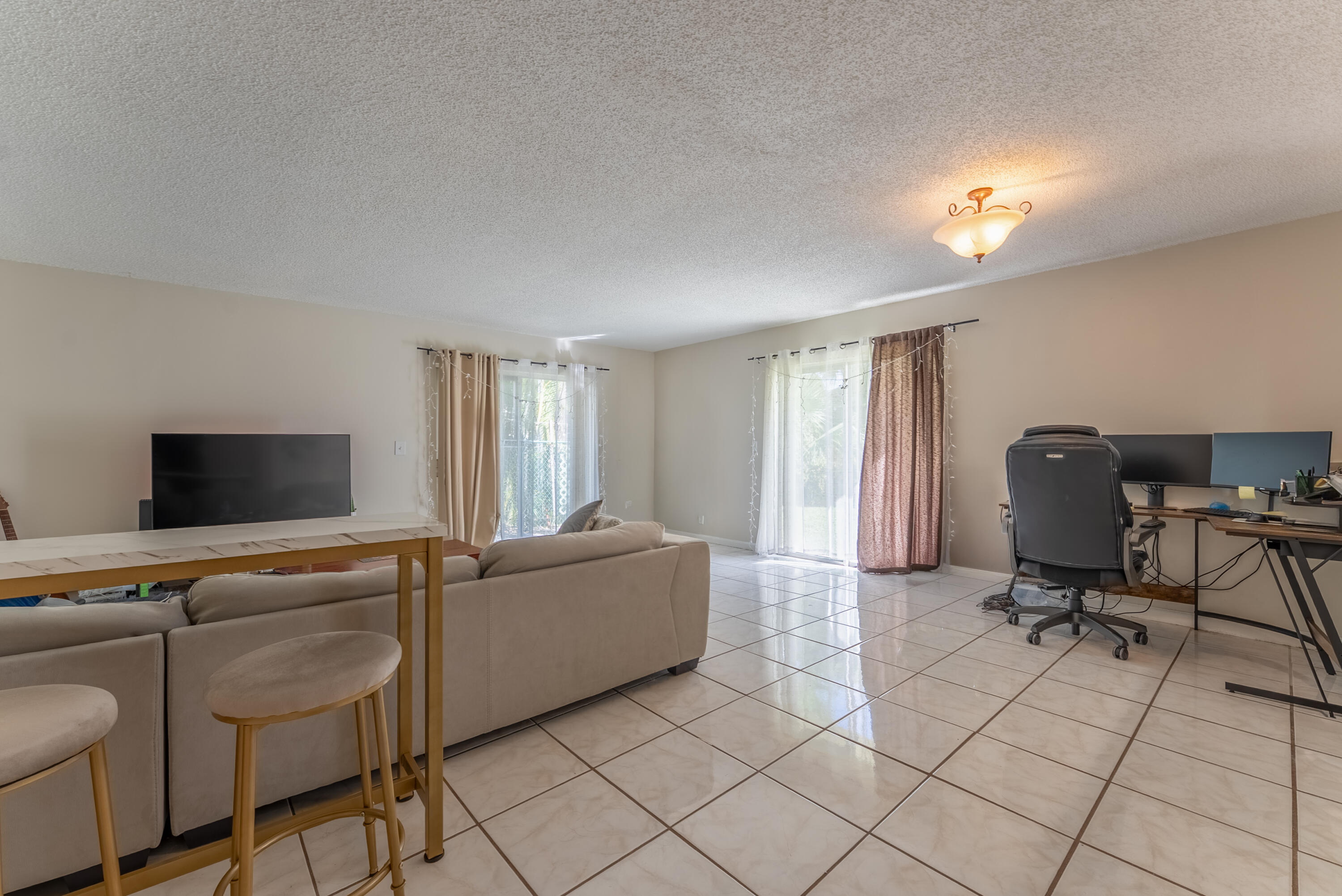 SHORE SIDE CONDO - Residential