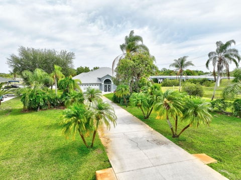 Tiny photo for 2704 SE Eagle Drive, Port Saint Lucie, FL 34984 (MLS # B26037214)