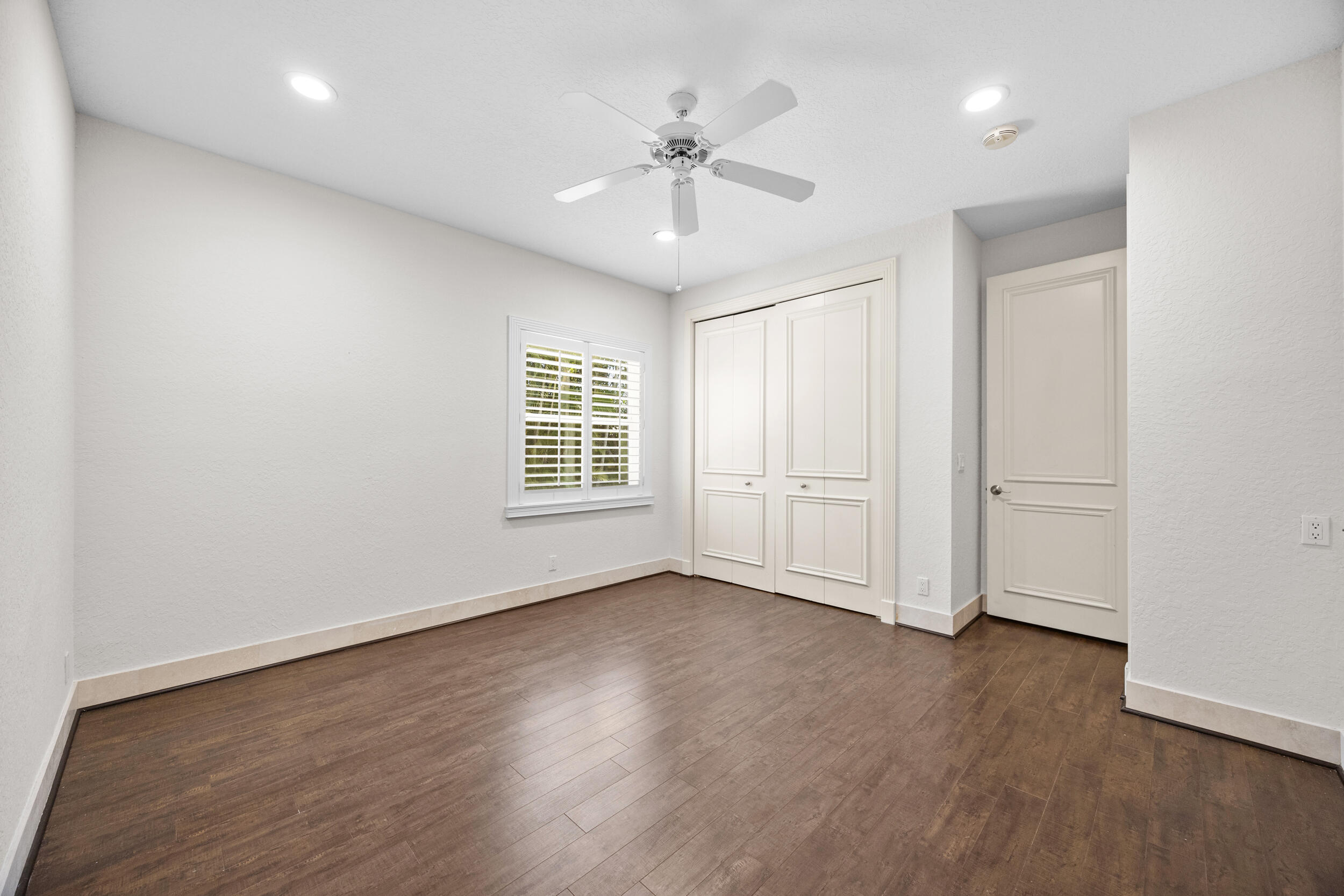 GREENVIEW SHORES 2 OF WELLINGTON - Residential