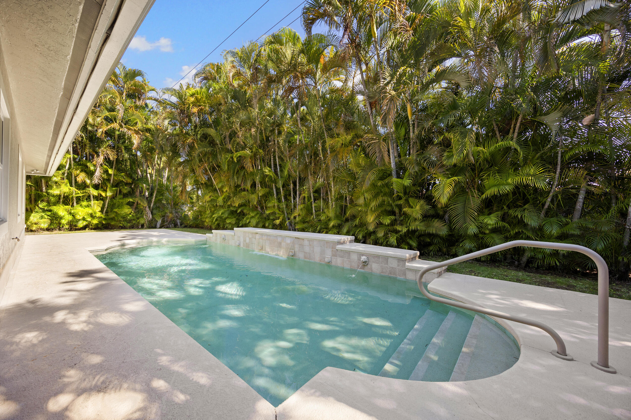 GREENVIEW SHORES 2 OF WELLINGTON - Residential