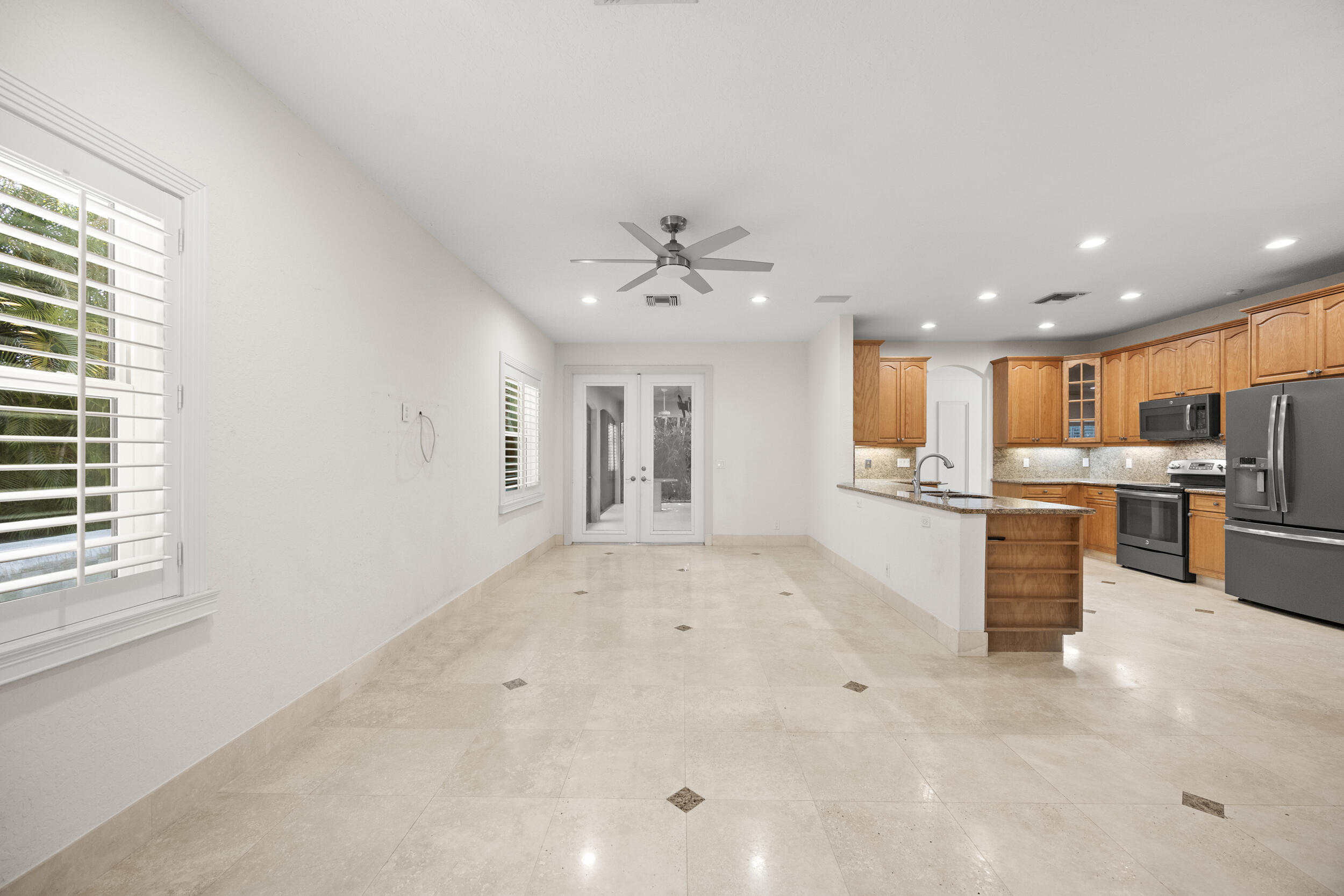 GREENVIEW SHORES 2 OF WELLINGTON - Residential