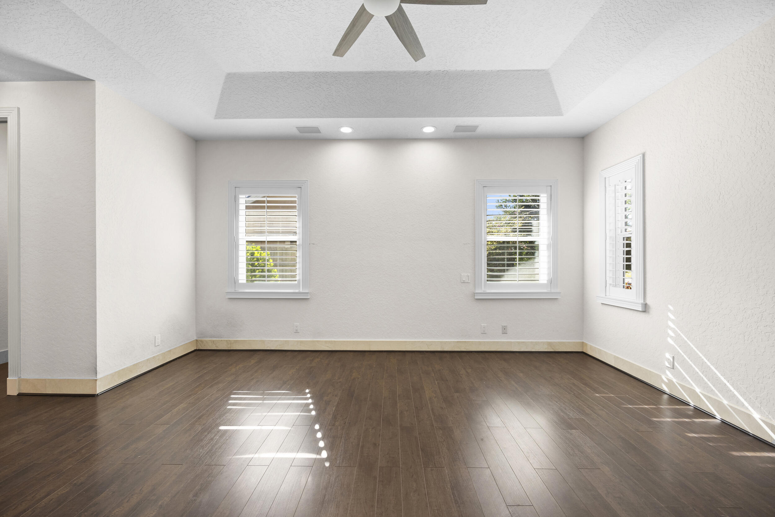 GREENVIEW SHORES 2 OF WELLINGTON - Residential