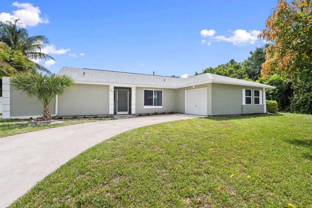 Photo of 2307 SE Seafury Lane SE, Port Saint Lucie, FL 34952 (MLS # R11095694)