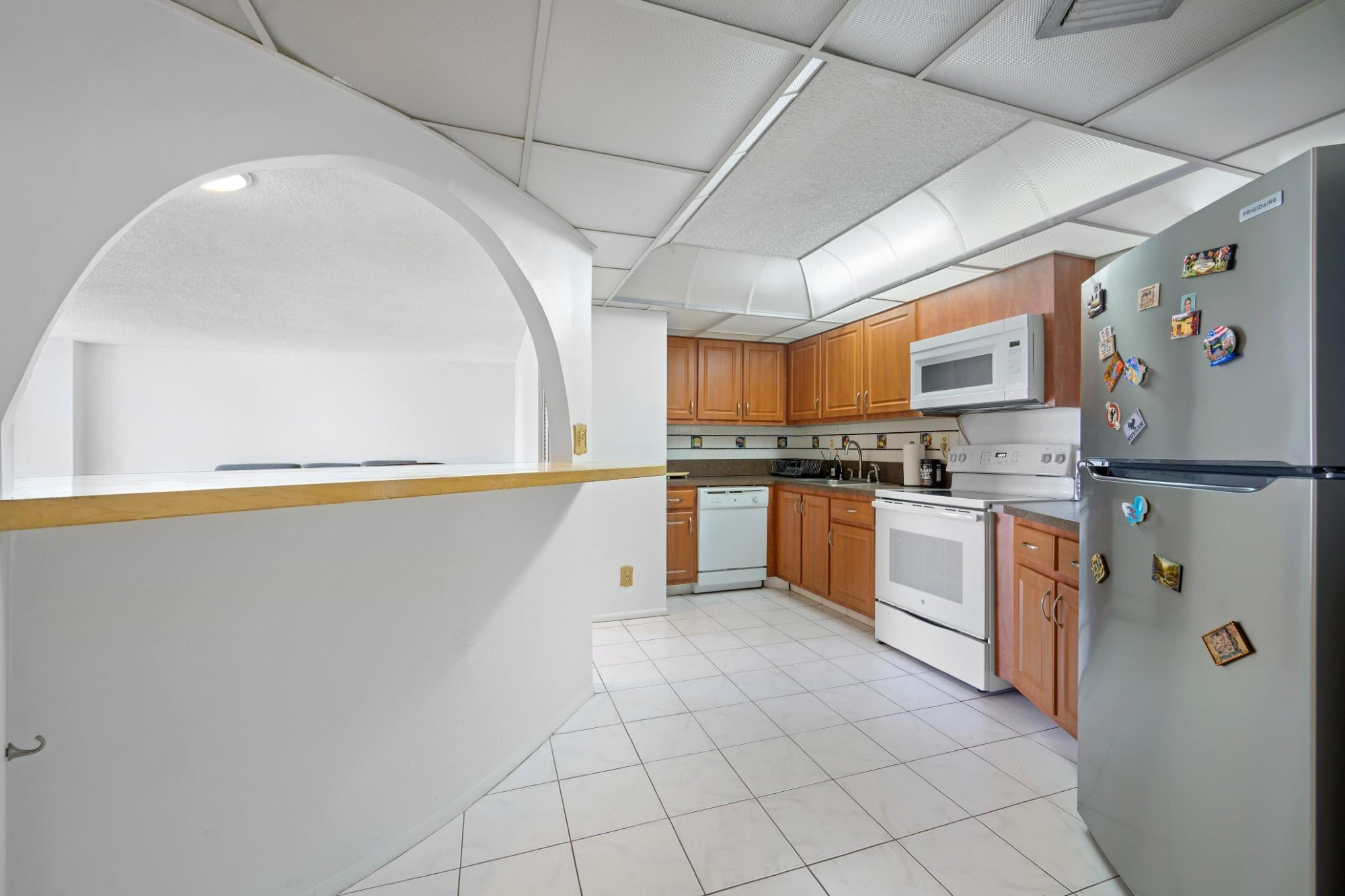 The Towers of Oceanview - Residential