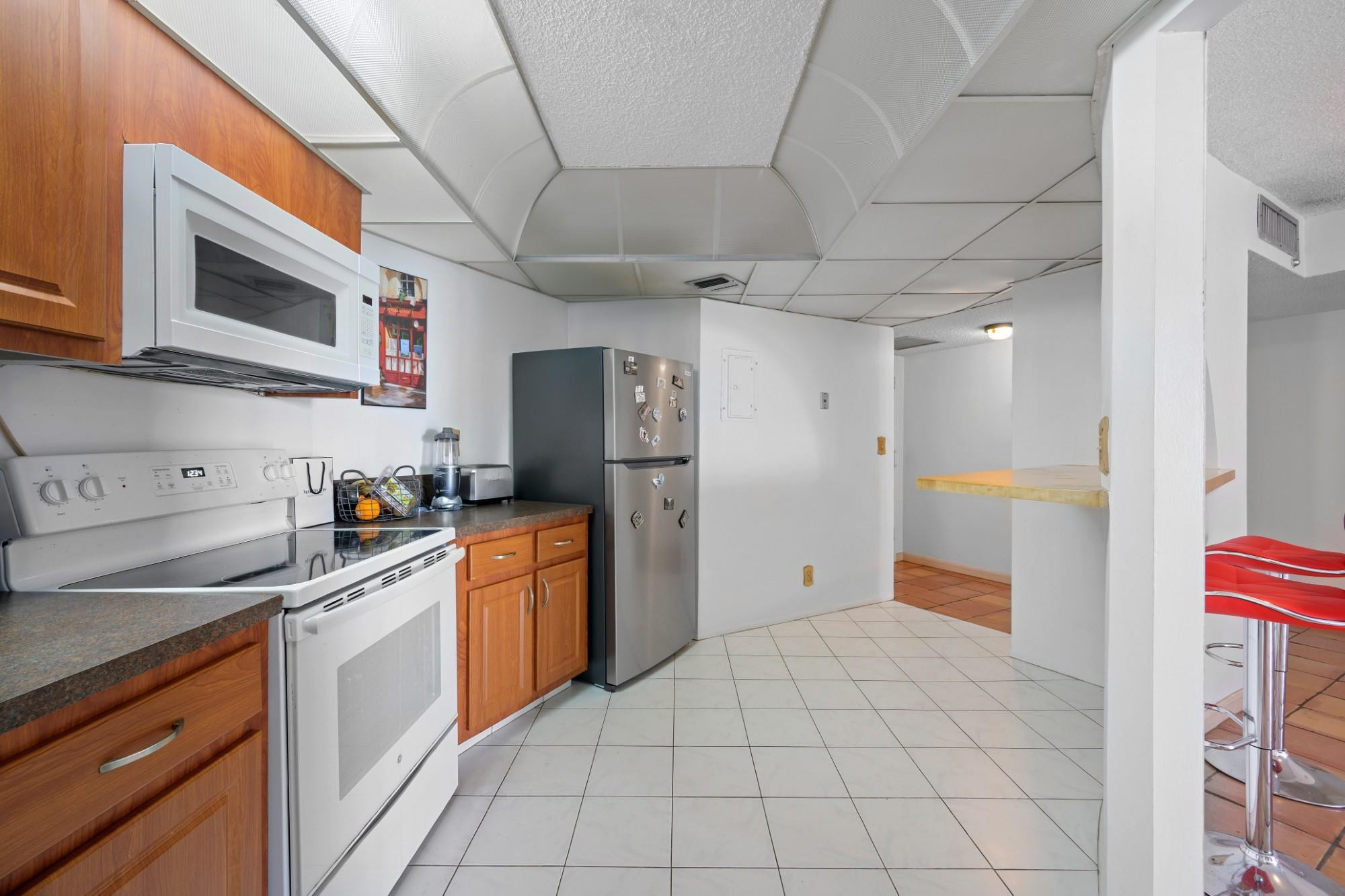 The Towers of Oceanview - Residential