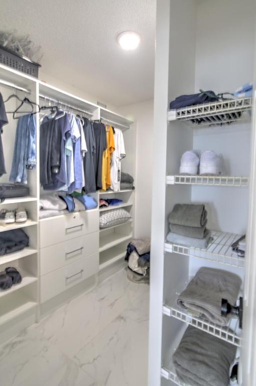 LAKE HARBOR COVE CONDO - Residential Lease