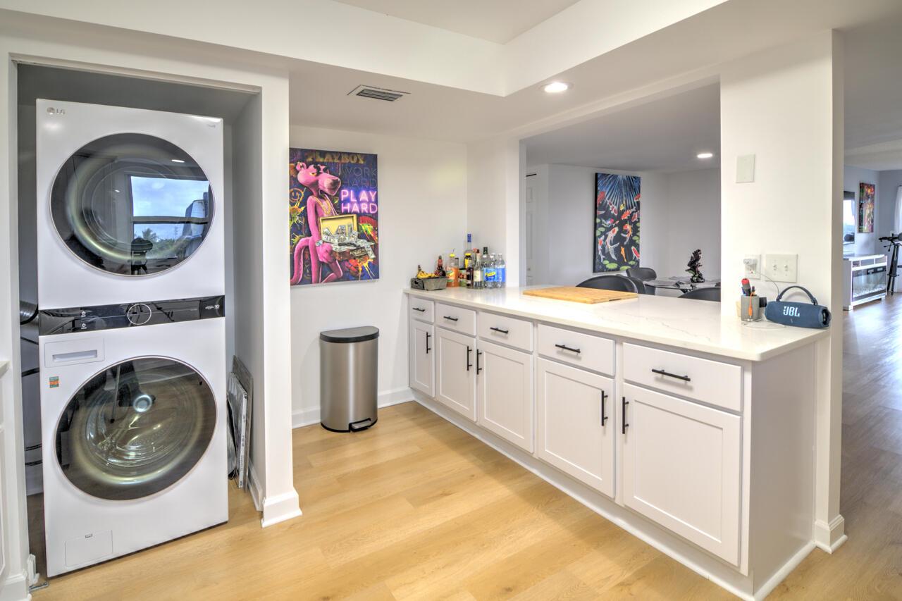 LAKE HARBOR COVE CONDO - Residential Lease