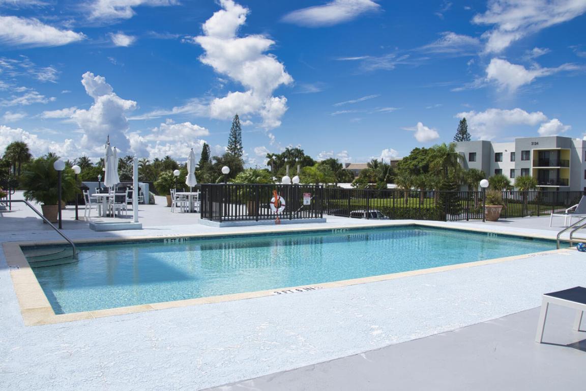 LAKE HARBOR COVE CONDO - Residential Lease