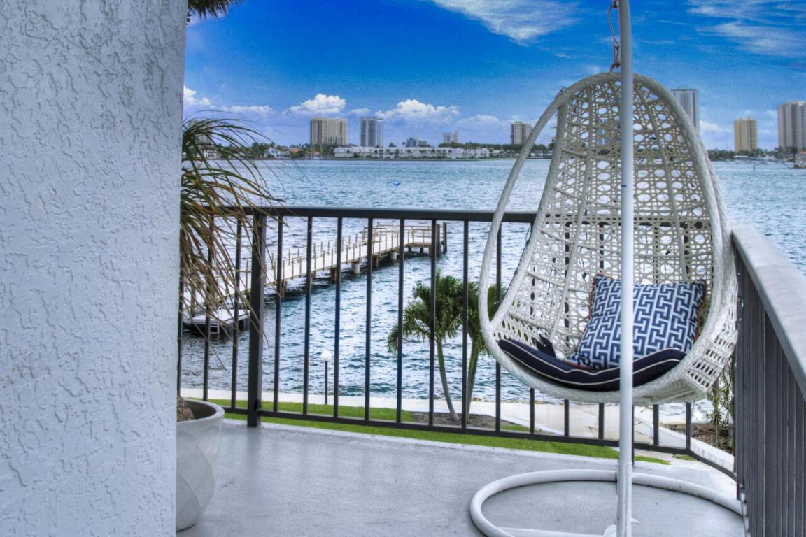 LAKE HARBOR COVE CONDO - Residential Lease