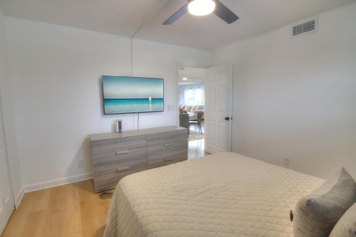 LAKE HARBOR COVE CONDO - Residential Lease