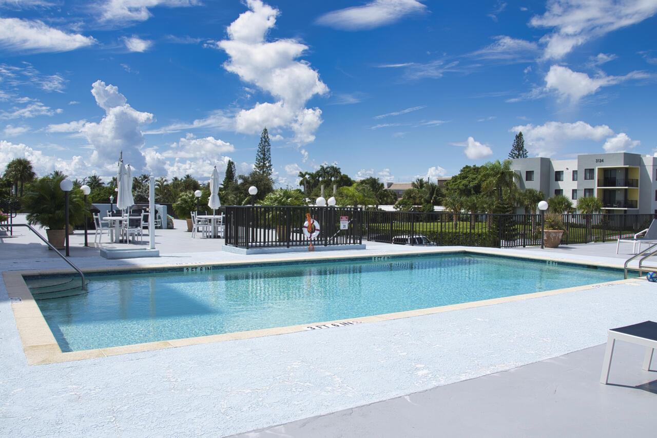 LAKE HARBOR COVE CONDO - Residential Lease