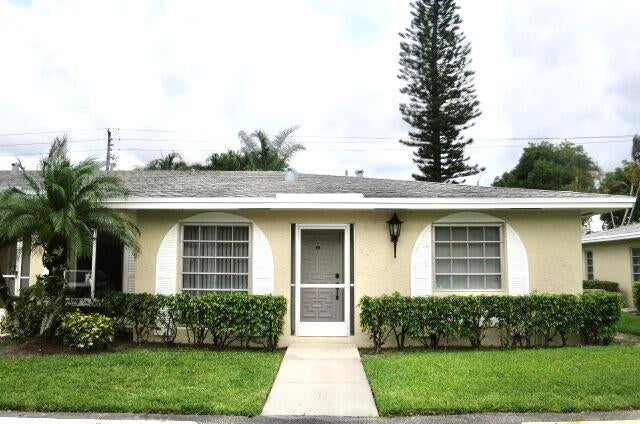Photo of 13988 Via Flora #D, Delray Beach, FL 33484 (MLS # R10805724)