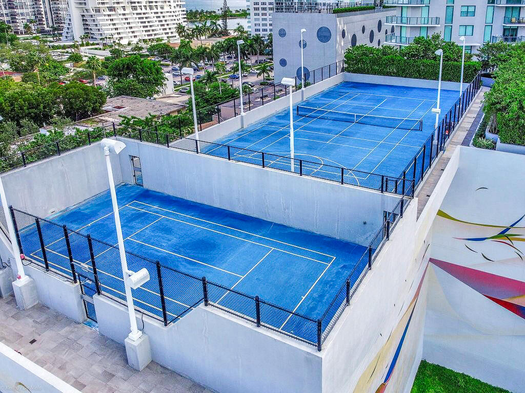 PARAISO BAYVIEWS CONDO - Residential