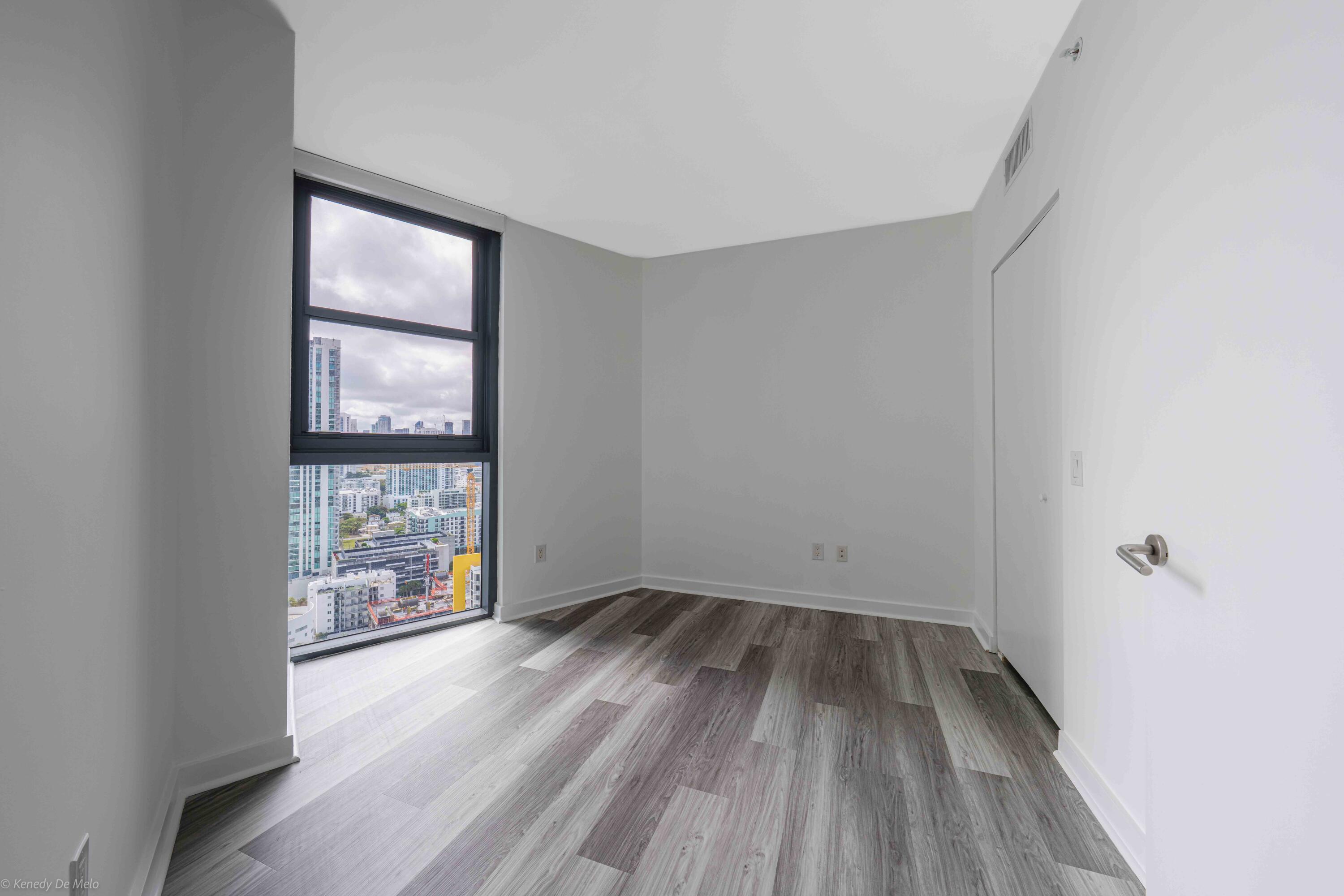 PARAISO BAYVIEWS CONDO - Residential