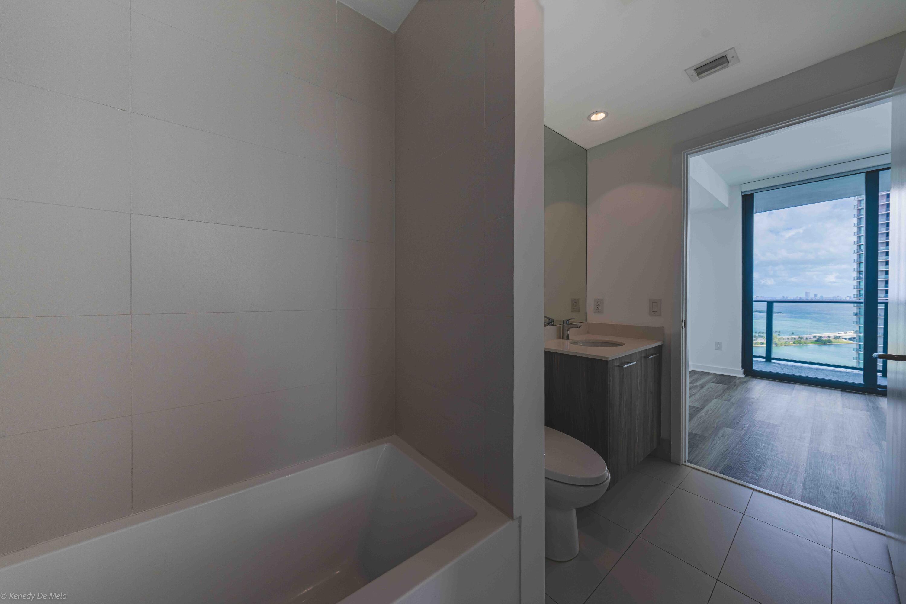 PARAISO BAYVIEWS CONDO - Residential