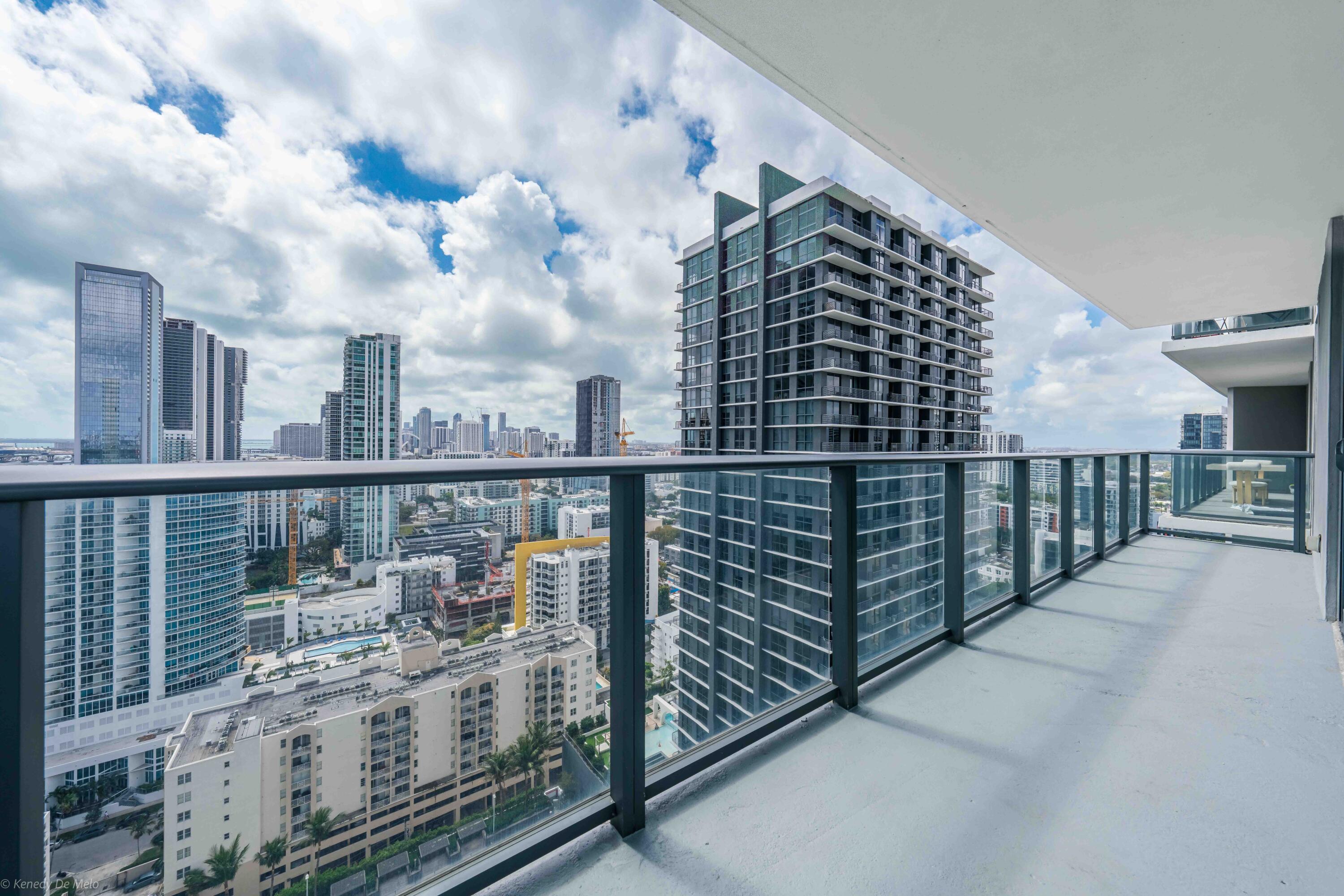 PARAISO BAYVIEWS CONDO - Residential