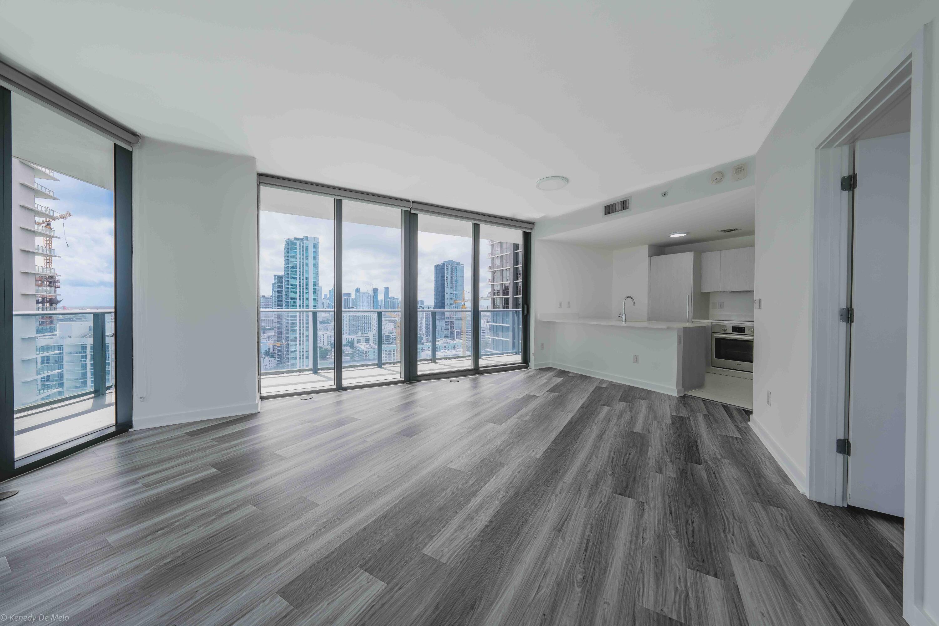 PARAISO BAYVIEWS CONDO - Residential