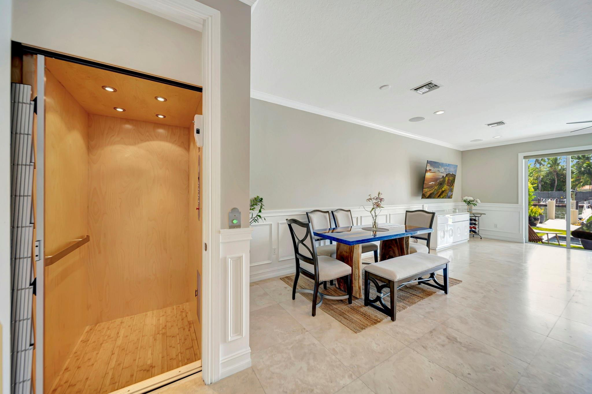 DOCKSIDE AT GRANDEUR - Residential