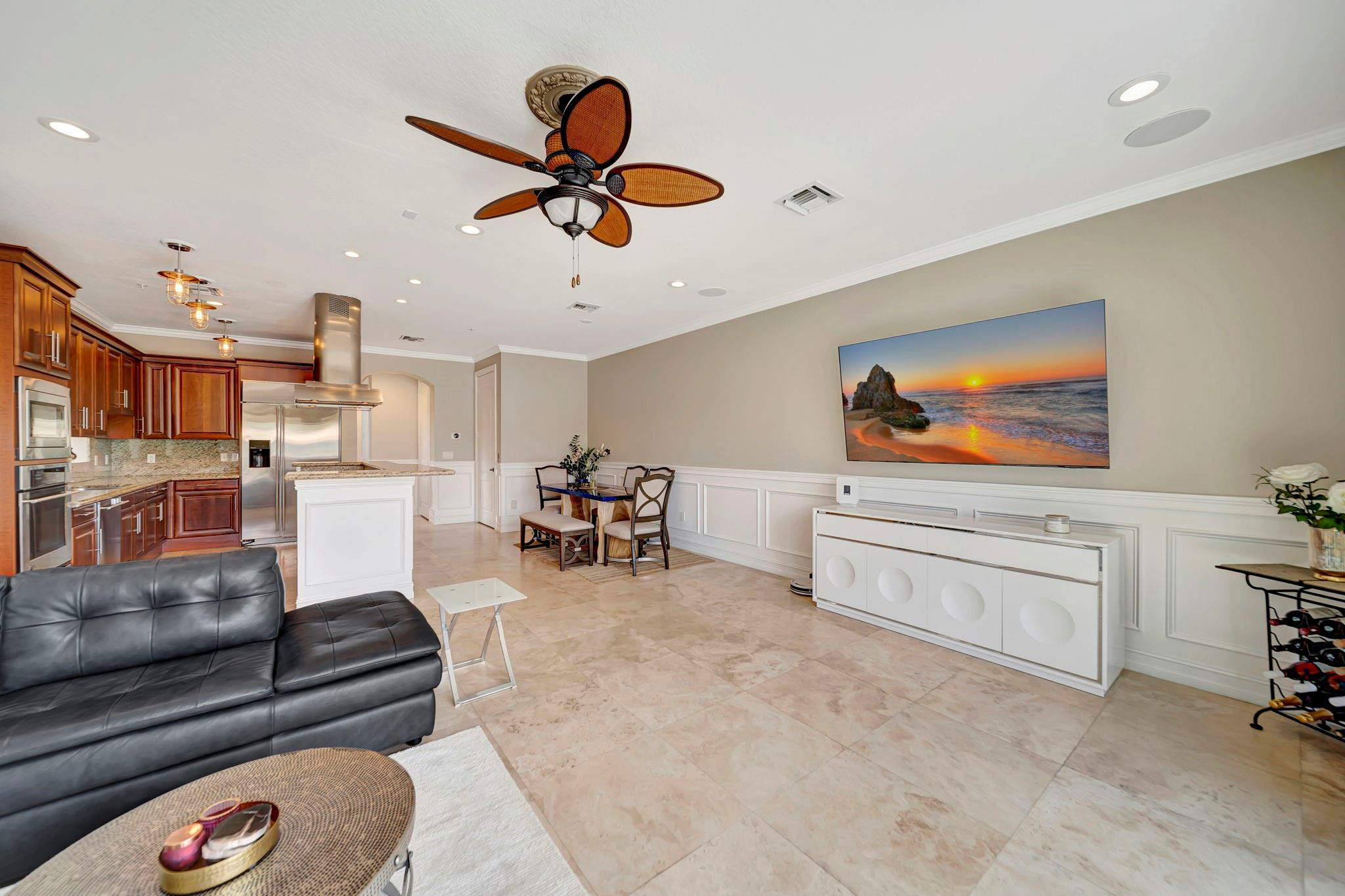 DOCKSIDE AT GRANDEUR - Residential