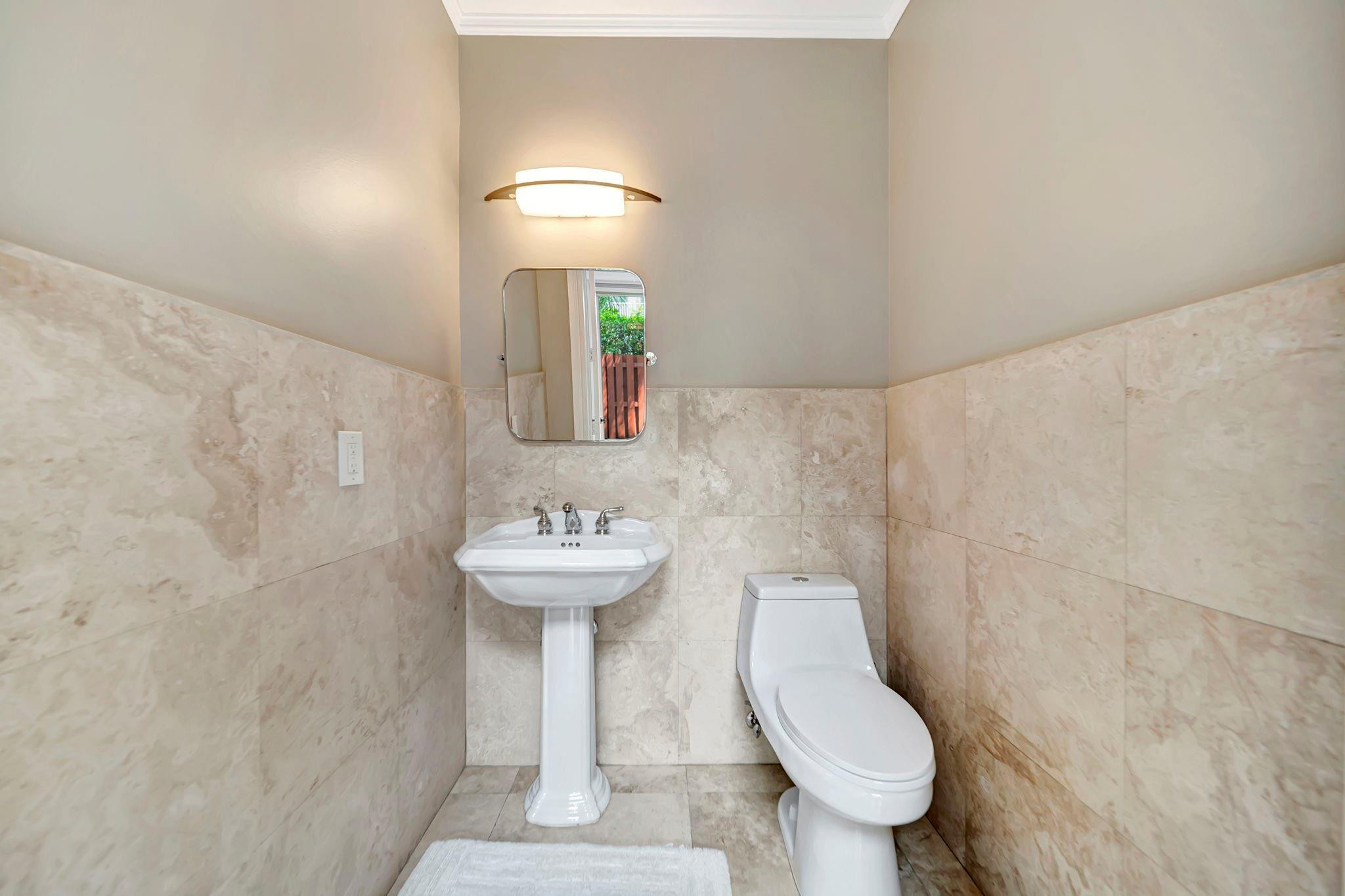 DOCKSIDE AT GRANDEUR - Residential