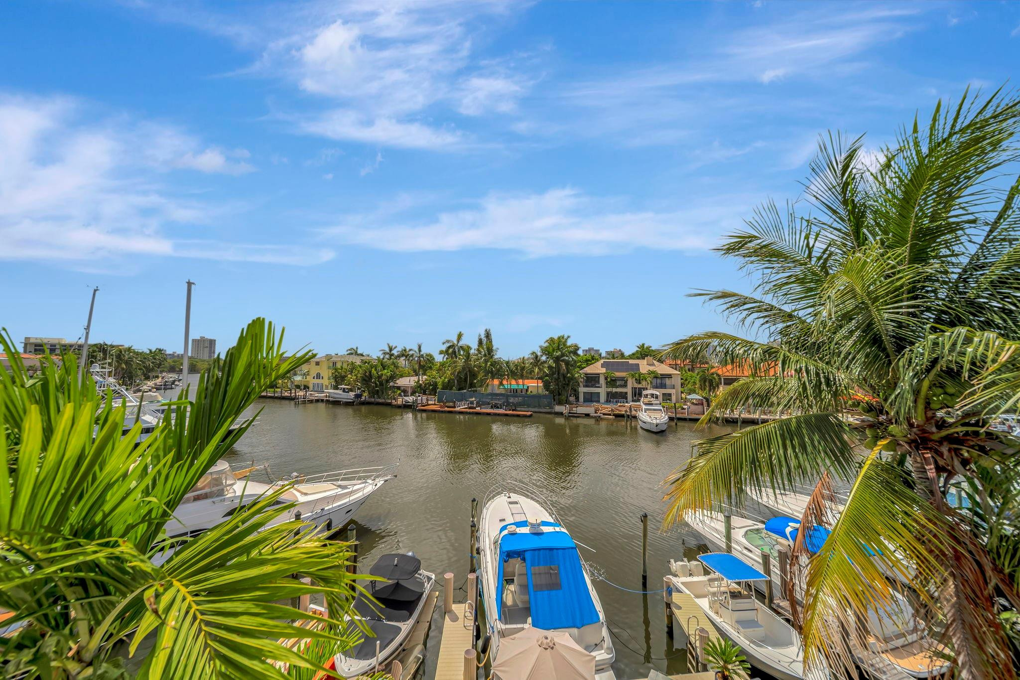 DOCKSIDE AT GRANDEUR - Residential