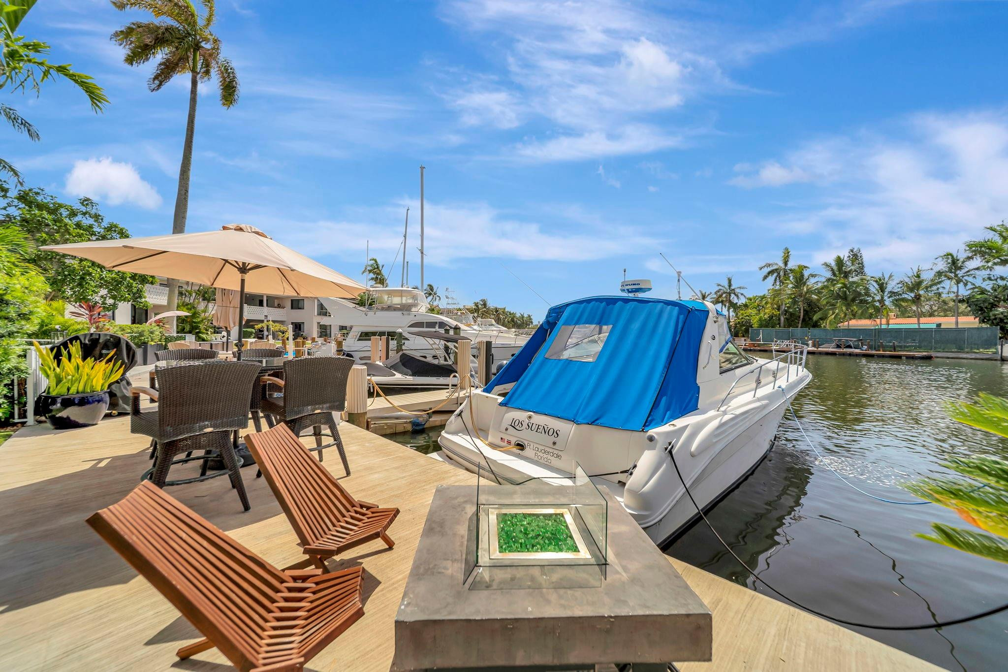 DOCKSIDE AT GRANDEUR - Residential