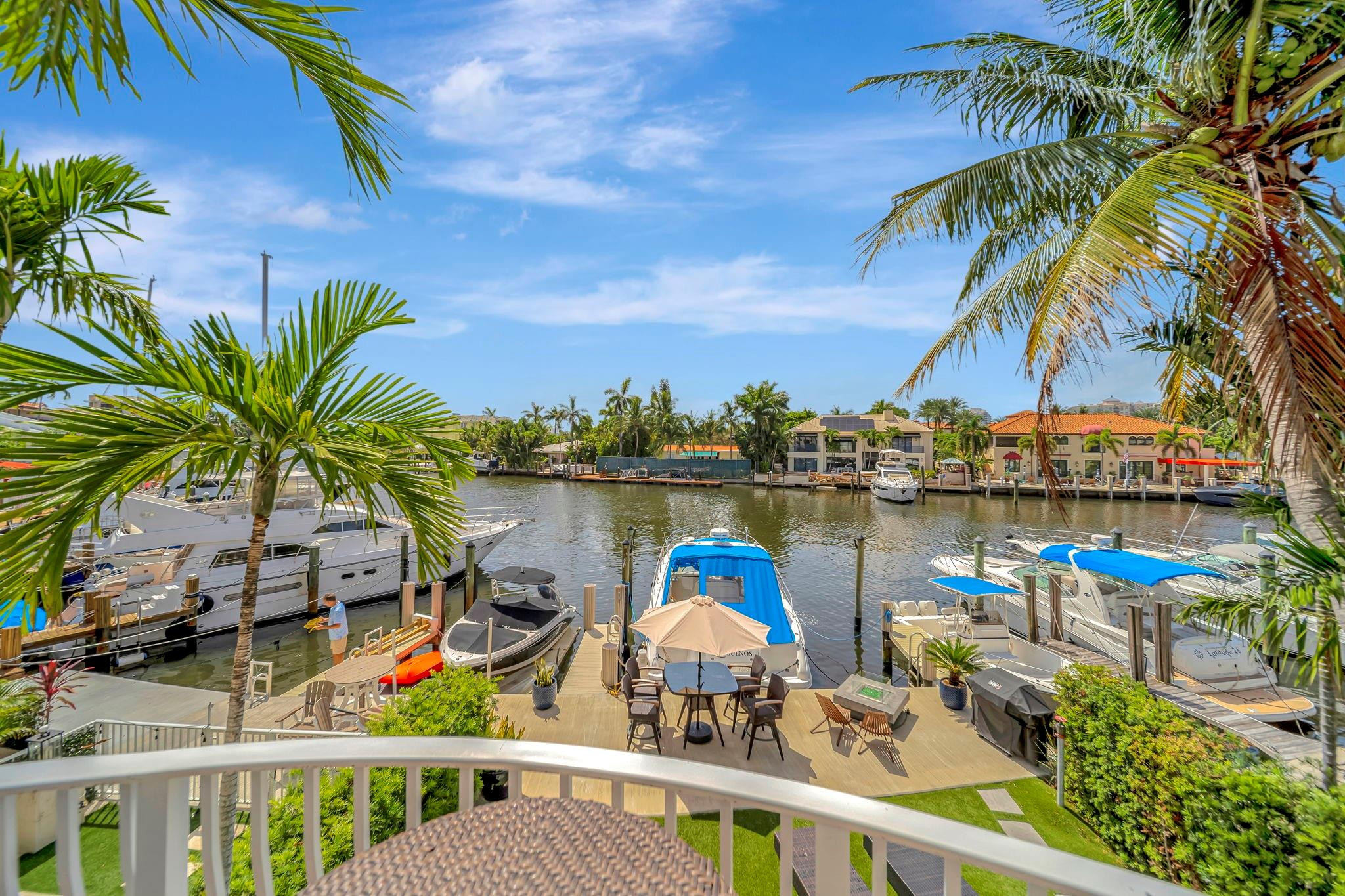 DOCKSIDE AT GRANDEUR - Residential