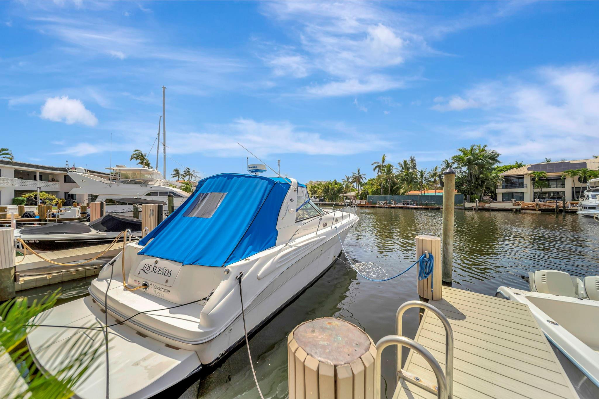 DOCKSIDE AT GRANDEUR - Residential